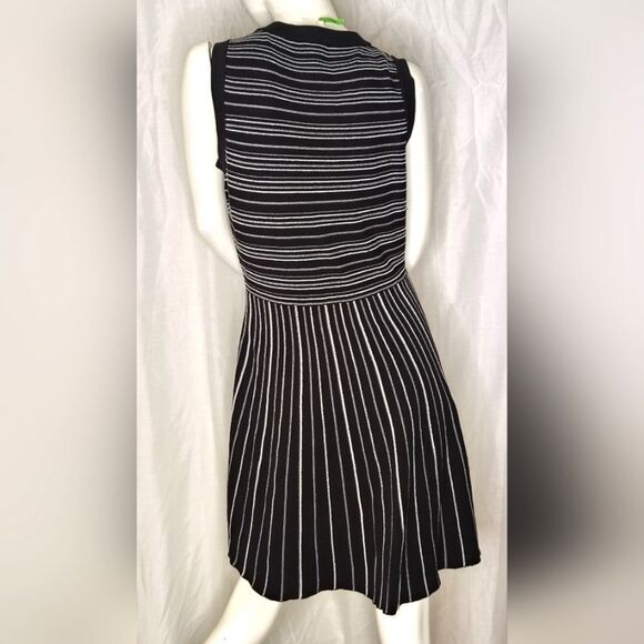 Kate spade Striped Black & White Sleeveless Dress Size Medium - Picture 8 of 13